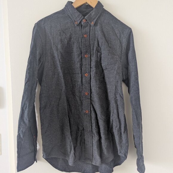 Bundle of Three Club Monaco Slim Fit Cotton Shirts - New - Picture 2 of 4